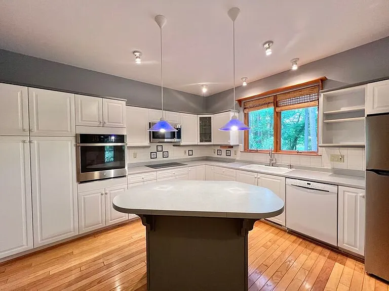 3005 Hickory Tree Pl — Photo 6