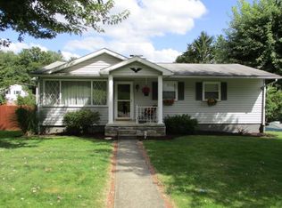 11 Lee Dr, Wheeling, WV
