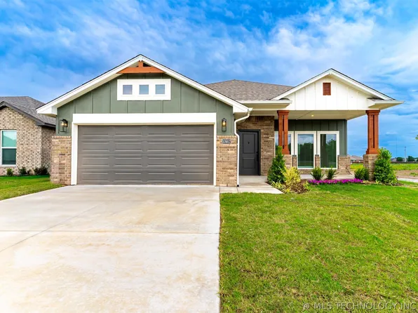 10957 S 271st Ave, Coweta, OK 74429