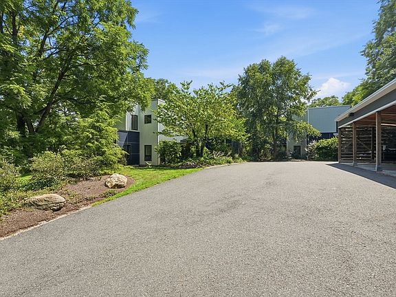 3rd image of 108 Grove #B