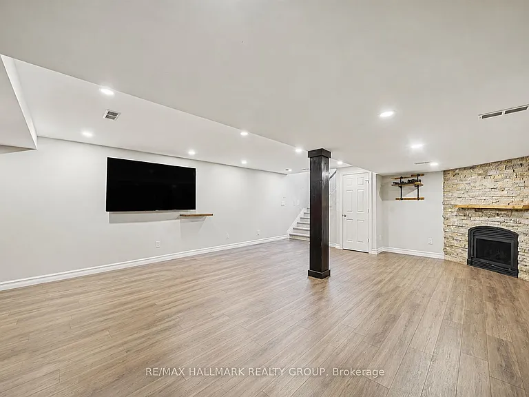 224 Lamplighters Dr — Photo 23