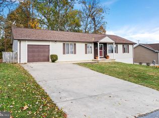 546 Fenway Dr, Charles Town, WV 25414