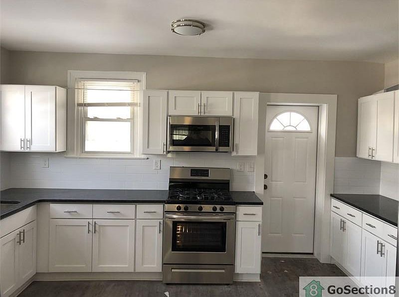 1st image of 2601 Bialy St