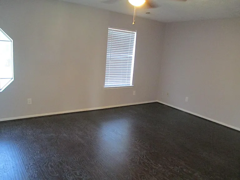 16714 Cheshire Place Dr — Photo 17