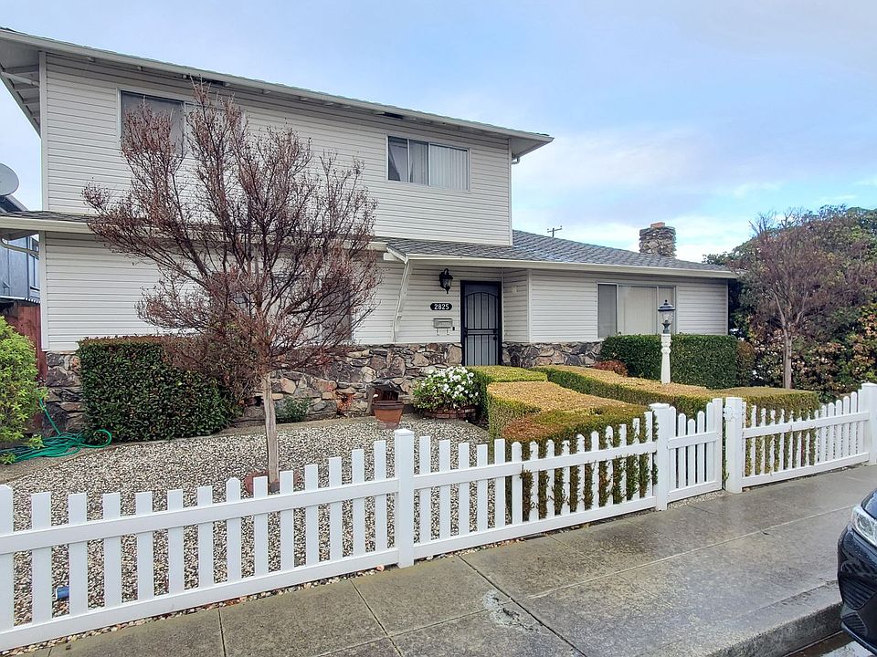 1st image of 2825 Malabar Ave