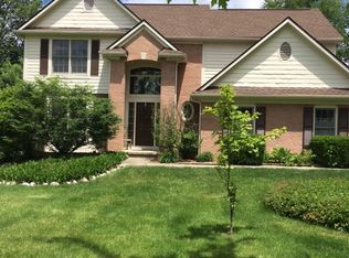 44184 Palmer Rd, Canton, MI 48188