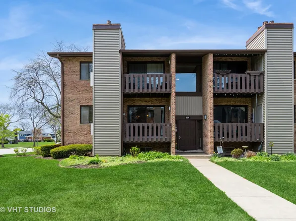 324 Sheridan Dr APT 1A, Willowbrook, IL 60527