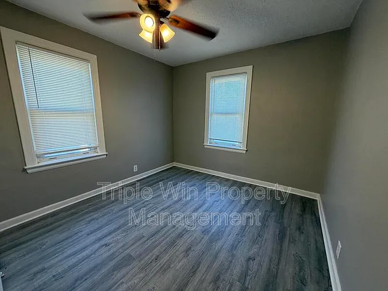 3915 Itaska St — Photo 14