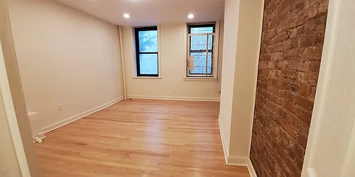 Rented by Manhattan Best Realty, Inc.