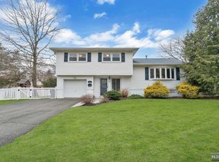 322 Jeffer St, Ridgewood, NJ 07450