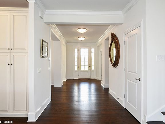 2nd image of 1786 Westbridge Cir
