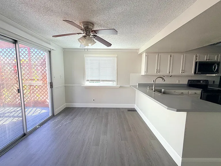 1862 Espee Ct — Photo 8