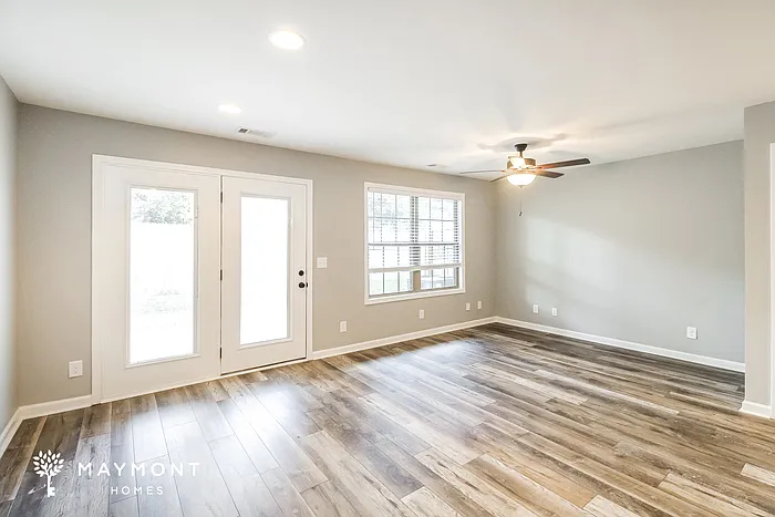 210 Signature Pl #5 — Photo 4