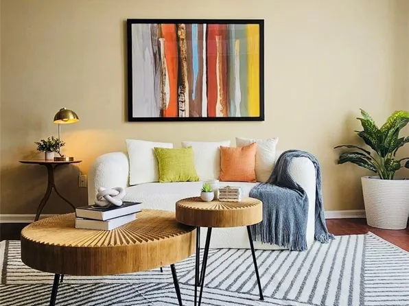 400 17th St NW Unit 2435, Atlanta, GA 30363