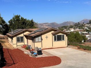 8775 Gardena Rd, Lakeside, CA 92040