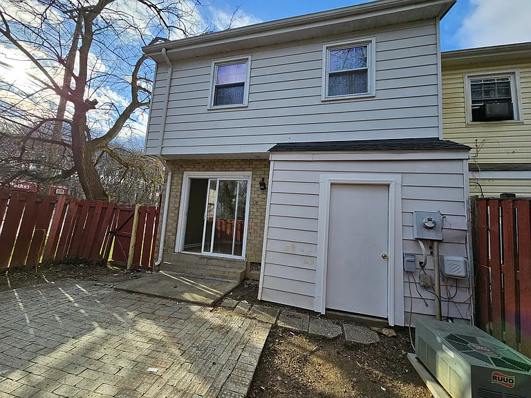 2612 Heth Ct — Photo 26
