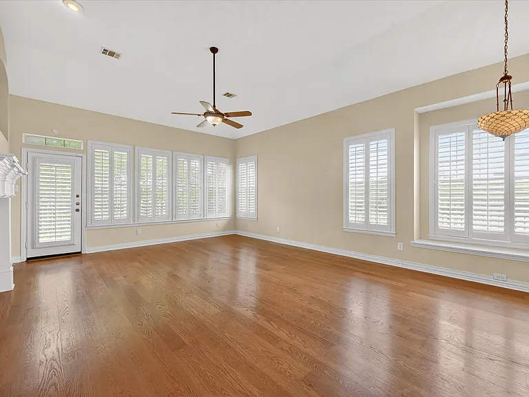 3500 Christopher Ln — Photo 7
