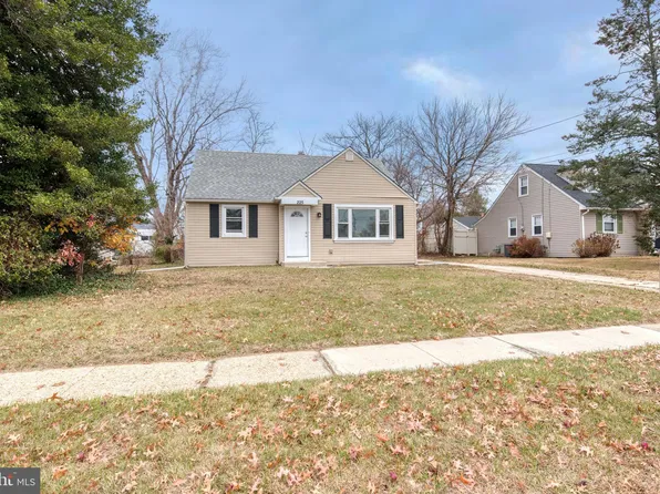 225 Russell Ave, Barrington, NJ 08007