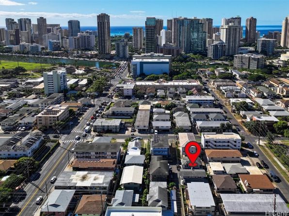 honolulu-hawaii-82428695 picture