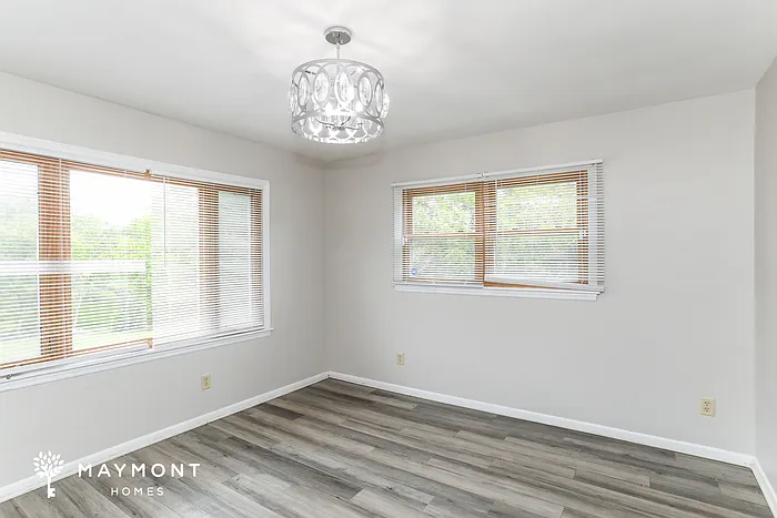 2480 Sylmar Ct — Photo 8