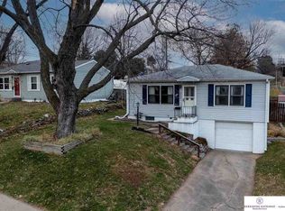 7202 Joseph Ave, La Vista, NE 68128