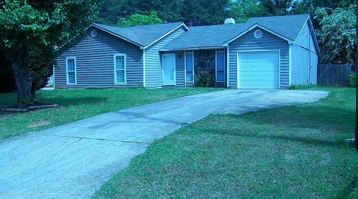 Plus level backyard with privacy fence