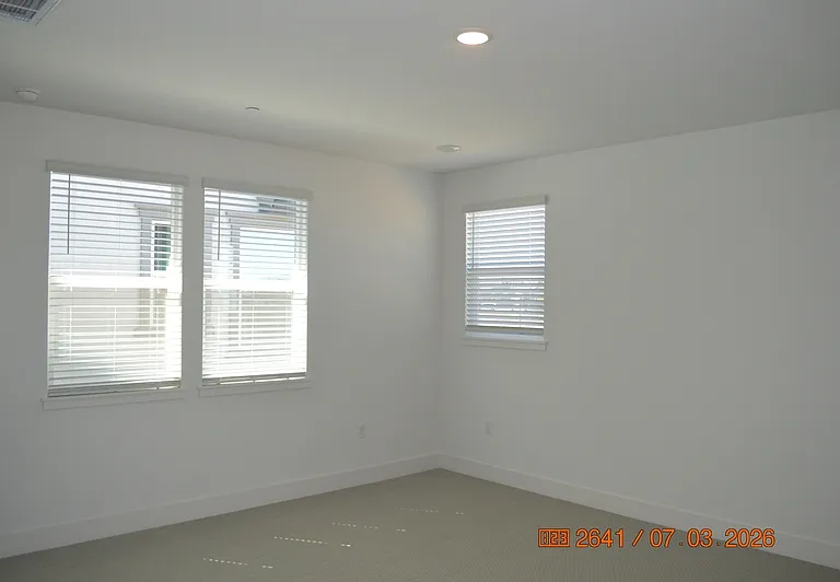 228 W Volta St — Photo 11