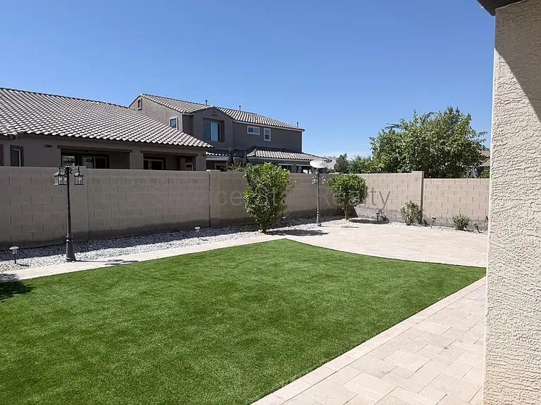 4123 E Zion Pl — Photo 6