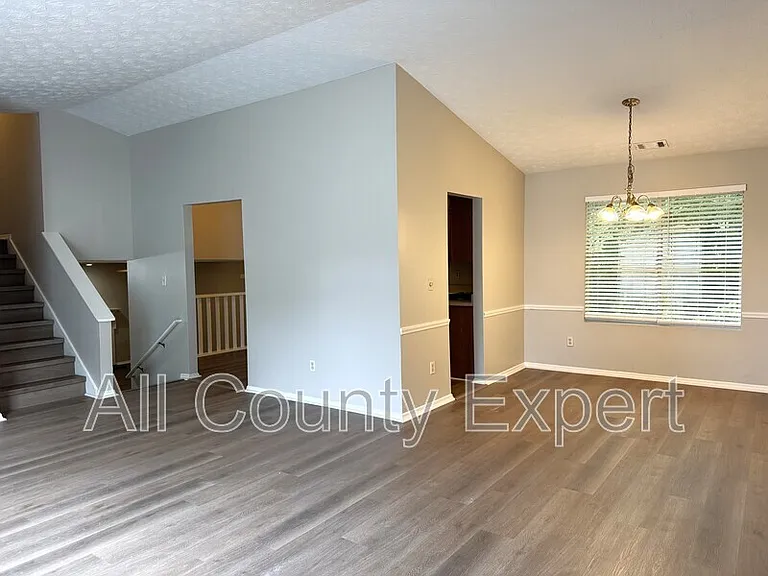 7156 Lone Oak Way — Photo 5