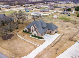 127 Champions Way, Azle, TX 76020