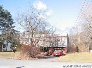 31 Blue Mountain Rd, Saugerties, NY 12477