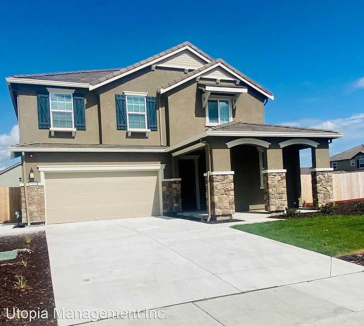 3199 Buddy Holly Dr photo 1
