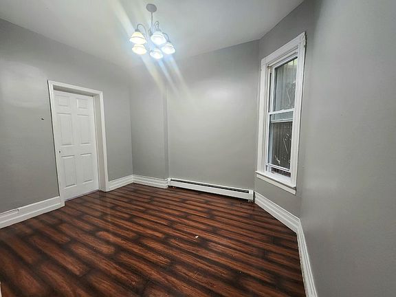 5th image of 266 1/2 Garside St #101C