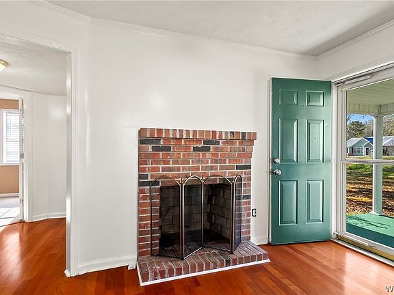 4th image of 709 1st St N