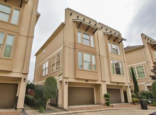 215 Riley Ln, Houston, TX 77003