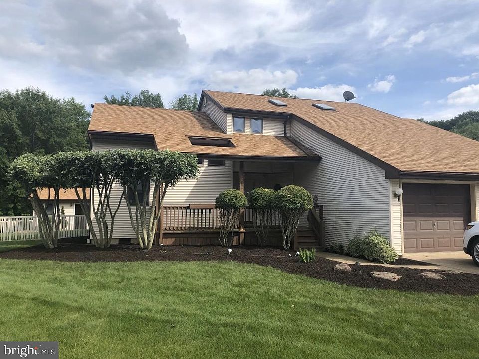 1st image of 312 Donnas Way