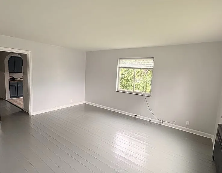 7169 Reading Rd #2 — Photo 2