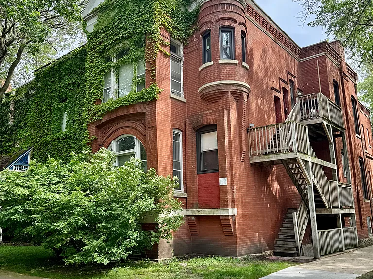 1057 W Belden Ave #3A — Photo 17