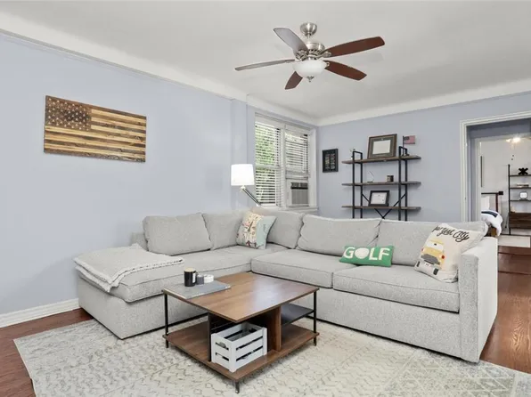 811 Bronx River Road #4J, Bronxville, NY 10708