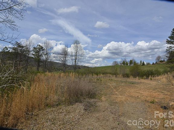 3rd image of 535 Old Newfound Rd