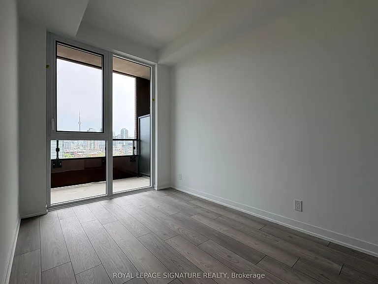285 Dufferin St #1108 — Photo 6