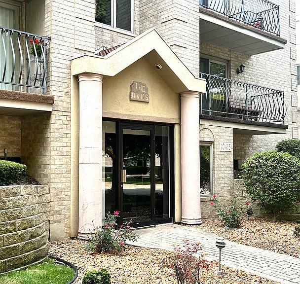 10418 S Keating Ave #3A — Photo 2