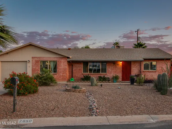 7050 E Calle Canis, Tucson, AZ 85710