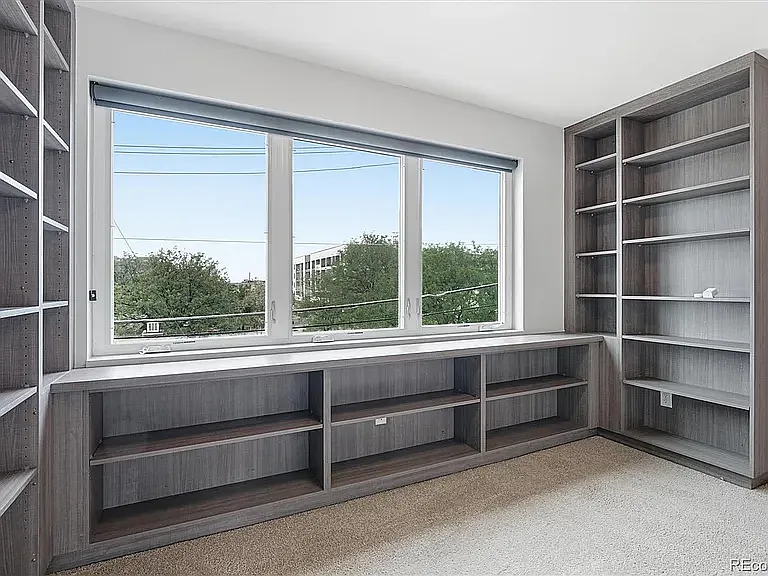 3181 Lawrence St — Photo 20