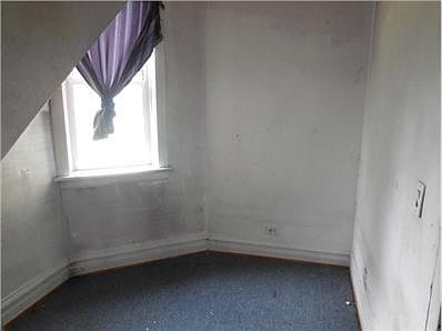 4th image of 1840 N Kedvale Ave
