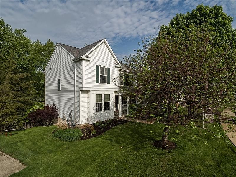 1st image of 106 Bayberry Ln