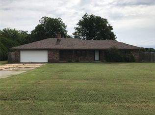 5002 Hutchinson Way, Tuttle, OK 73089