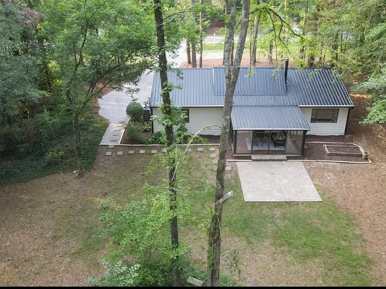 1106 Scott King Rd — Photo 33