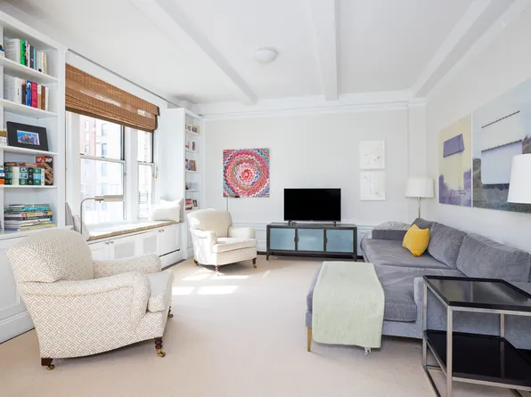 122 East 82nd Street image 2 of 6