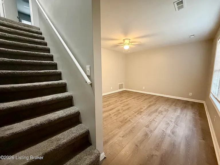 520 Culbertson Ave #B — Photo 9